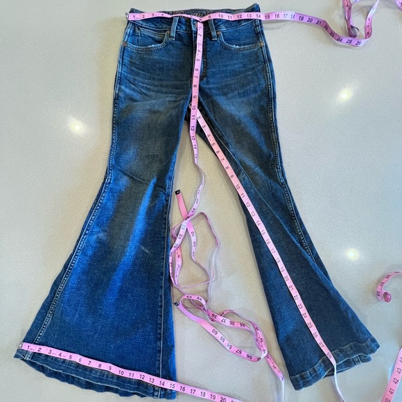 Wrangler Retro High Rise Trumpet Flare Jeans 26x30 Coastal Cowgirl Boho Western - Picture 3 of 12